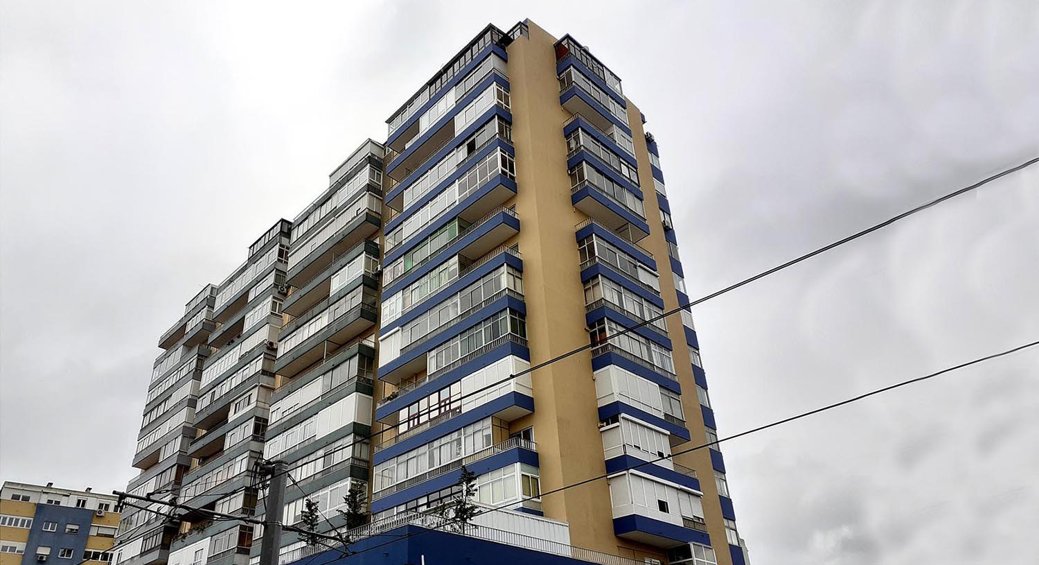Edifício-cacilhas