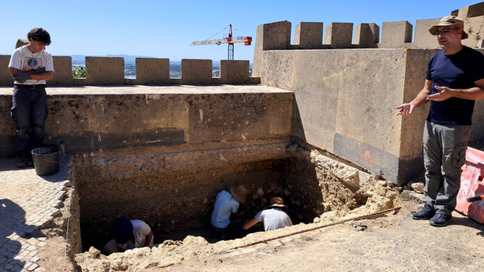 castelo-arqueologia-2
