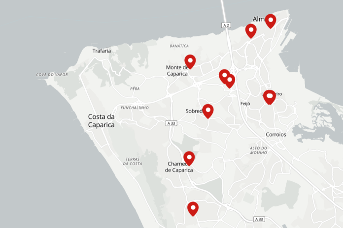 Mapa do concelho de Almada com as livrarias e papelarias assinaladas