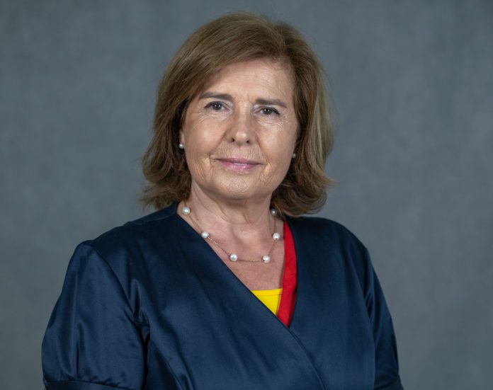ana-clara-birrento
