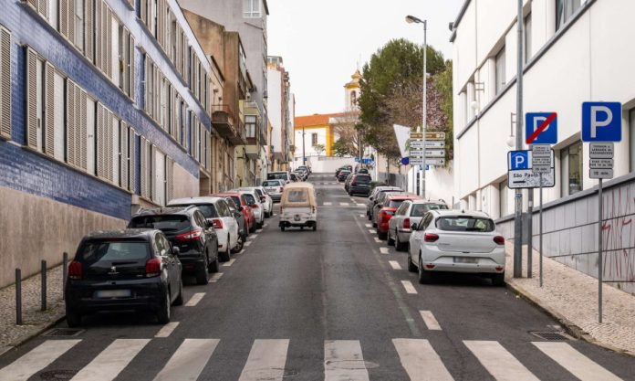 estacionamento-almada-velha